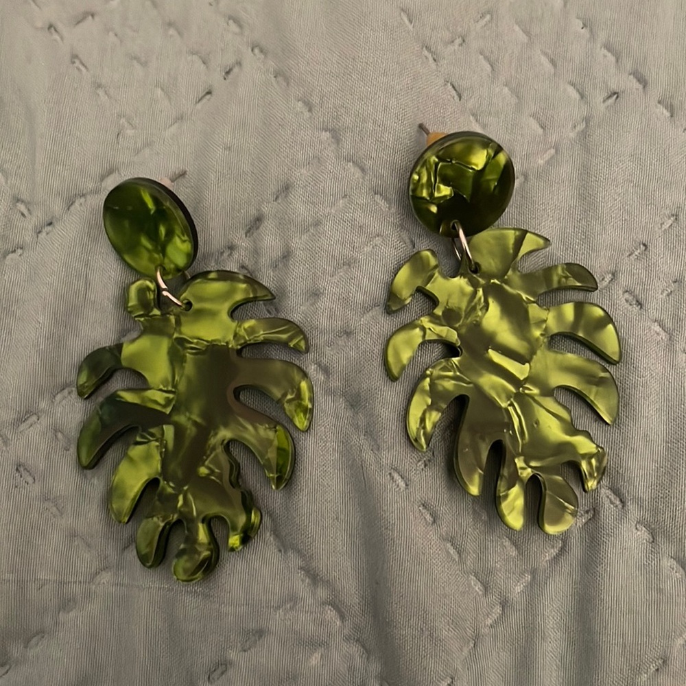 Green Leaf Earrings
